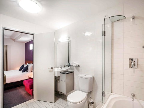 Novotel Darwin Airport - Food Delivery Shop 26