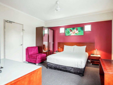 Novotel Darwin Airport - Food Delivery Shop 2