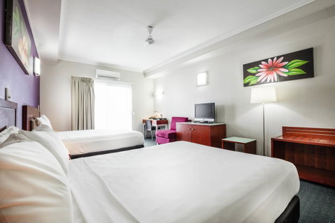 Novotel Darwin Airport - Food Delivery Shop 3