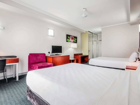 Novotel Darwin Airport - Food Delivery Shop 32