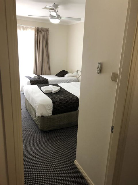 Beaches Serviced Apartments - Food Delivery Shop 4