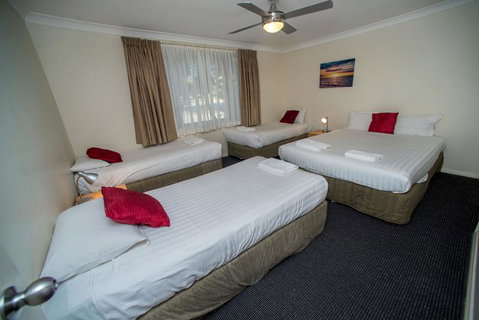 Beaches Serviced Apartments - Food Delivery Shop 0