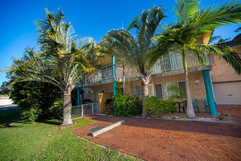 Beaches Serviced Apartments - Food Delivery Shop 1