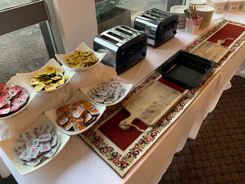 Winnellie Hotel Motel - Food Delivery Shop 6