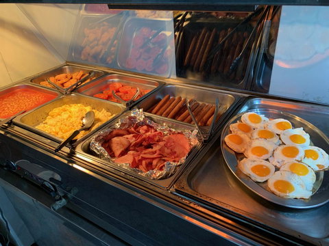 Winnellie Hotel Motel - Food Delivery Shop 7