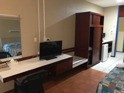 Winnellie Hotel Motel - Food Delivery Shop 13