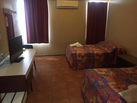 Winnellie Hotel Motel - Food Delivery Shop 15