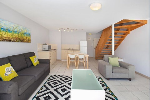 Nelson Bay Breeze - Food Delivery Shop 18