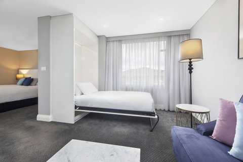 Canberra Rex Hotel - Food Delivery Shop 34