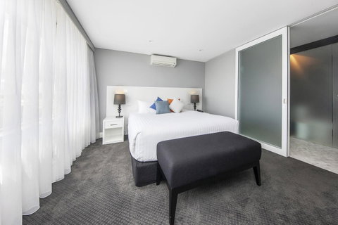 Canberra Rex Hotel - Food Delivery Shop 43