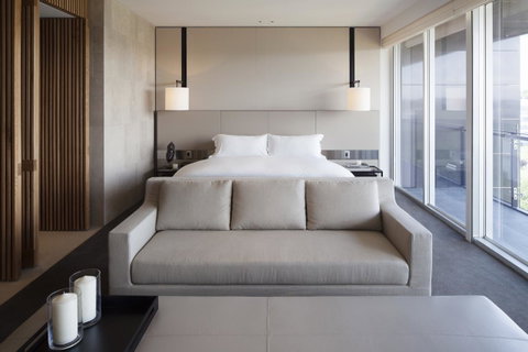 Hotel Realm - Food Delivery Shop 17