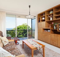 Bondi Apt. for 4 with Panoramic Ocean and Park Views - Food Delivery Shop