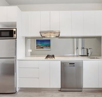 Bondi Beach Studio Suite 3 - Food Delivery Shop