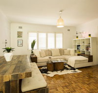 Bondi Beachside Apartment - Food Delivery Shop