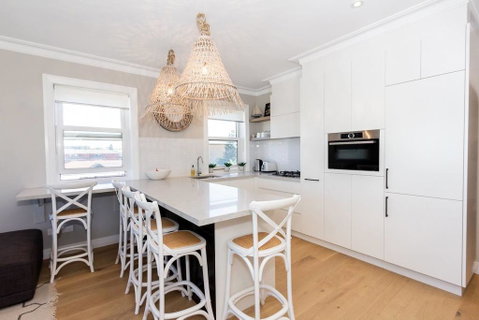 BONDI BREEZE-hosted By:L'Abode Accommodation - Food Delivery Shop 0