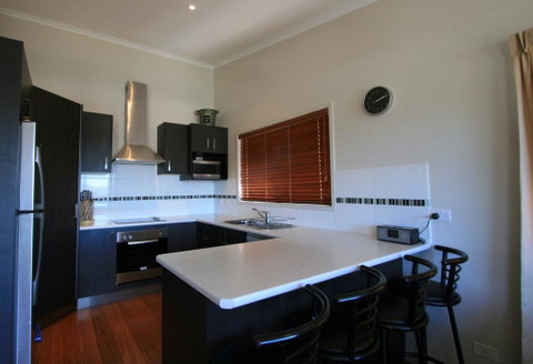 Boronia 6/30 Nettin Circuit - Food Delivery Shop 2