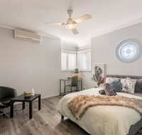 Boutique Private Rm situated in the heart of Burwood7 - Food Delivery Shop