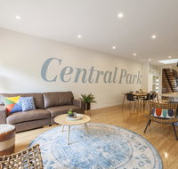 Boutique Stays - Central Park South Melbourne Townhouse - Food Delivery Shop