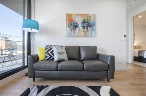 Boutique Stays - Hampton Hub - Food Delivery Shop 1