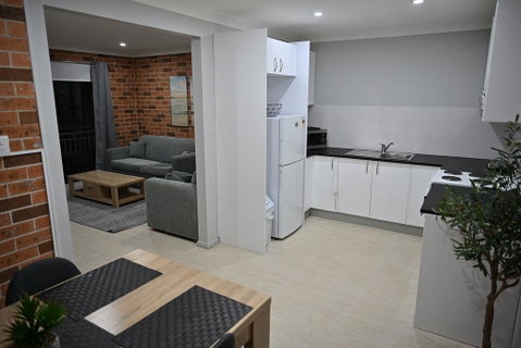 Bowman's Place - Food Delivery Shop 0