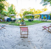 Boyne Island Motel and Villas - Food Delivery Shop