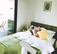 Brand New 2 bed Apartment with Absolute Park View - Food Delivery Shop