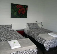 Breakaway Cottage - Food Delivery Shop