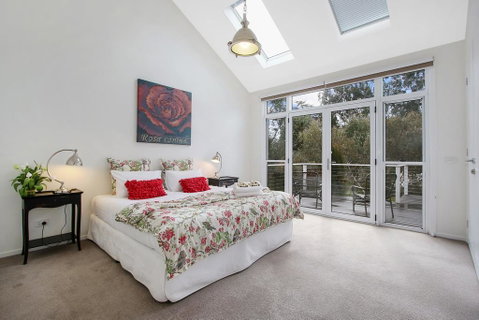 Bright Bliss - Luxury Guesthouse - Food Delivery Shop 1
