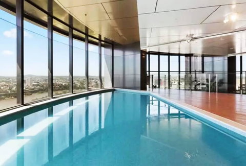 Brisbane Centre With Glorious Views & Pool - Food Delivery Shop 3