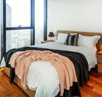 Brisbane Centre with Glorious Views  Pool - Food Delivery Shop
