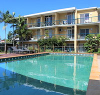 Broadwater Keys Holiday Apartments - Food Delivery Shop