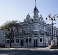 Bull and Mouth Hotel - Food Delivery Shop