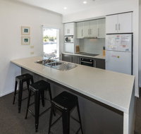 Bungala Cottage - 28 Jetty Road - Food Delivery Shop