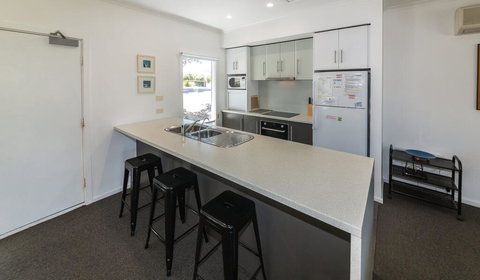 Bungala Cottage - 28 Jetty Road - Food Delivery Shop 0