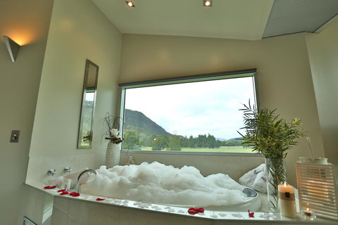 Bushland - Pet Food Australia 3