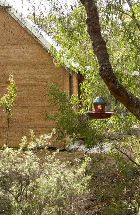 Bussells Bushland Cottages - Food Delivery Shop 3