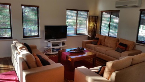 Cape Illawarra Holiday House Margaret River - Food Delivery Shop 3