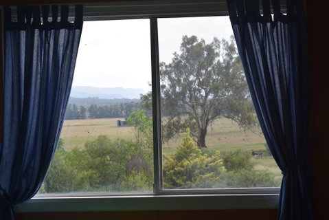Capertee Valley Farmstays: Glenbrook Cottage - Food Delivery Shop 2