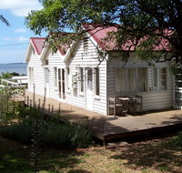 Captain Lock's Cottage - Food Delivery Shop
