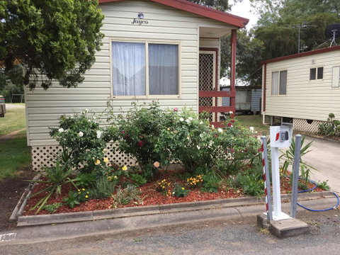Caracourt Caravan Park - Food Delivery Shop 0