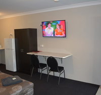 Carmila Sands Motel - Food Delivery Shop
