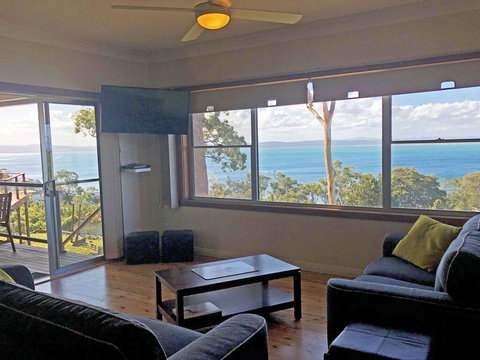 Catch Of The Day', 72 Government Road - Great House With Water Views - Food Delivery Shop 2