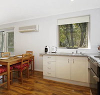 Cedar 6 - fully renovated apartment - Food Delivery Shop
