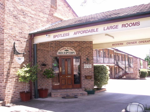 Cedar Lodge Motel - Food Delivery Shop 0