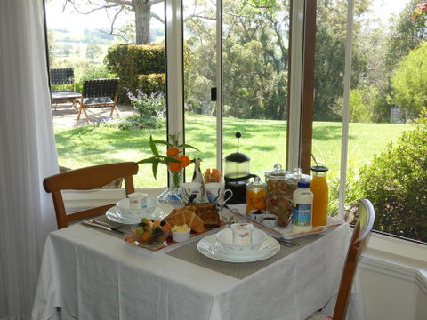 Cedarview Bed & Breakfast - Food Delivery Shop 3