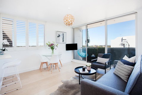 Centennial Park - L'Abode Accommodation - Food Delivery Shop 0
