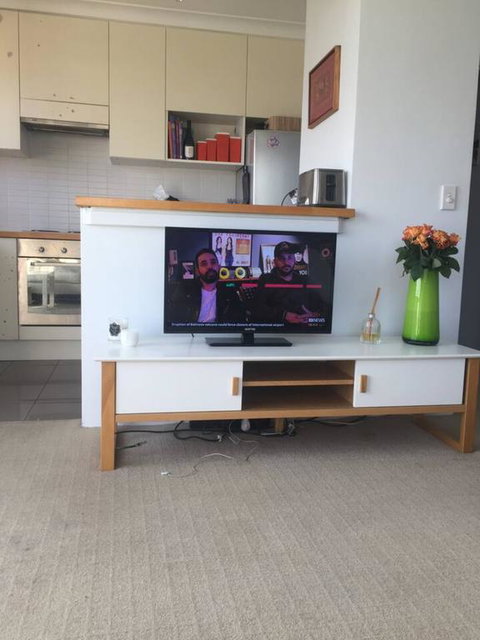 Centennial Park 1 Bedroom Apartment - Food Delivery Shop 3