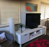 Central Gold Coast 3 Double Bedroom Apartment - Food Delivery Shop