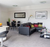 Central Park Boutique Apartment - Food Delivery Shop