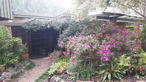 Charming Country House Close To Grafton - Food Delivery Shop 0
